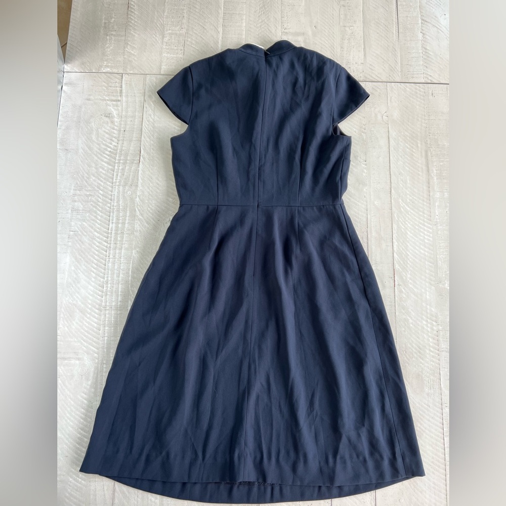 J Crew NWT Bow Tie Neck Dress 
Crepe Cap Sleeve  Navy Blue & White size 8 - Picture 4 of 9